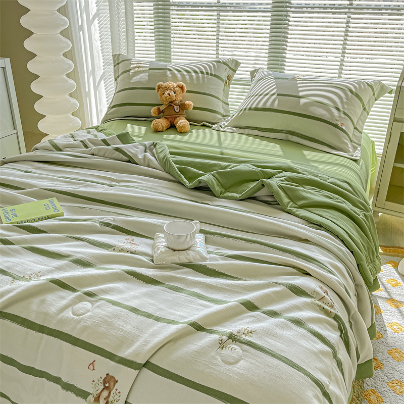 Double yarn soy gift summer quilt B75