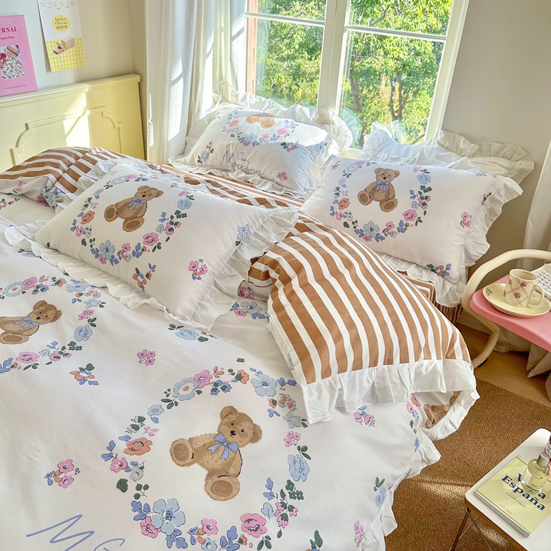 Four-piece Cartoon Cotton Bed Set Milk tea lovers B17 02
