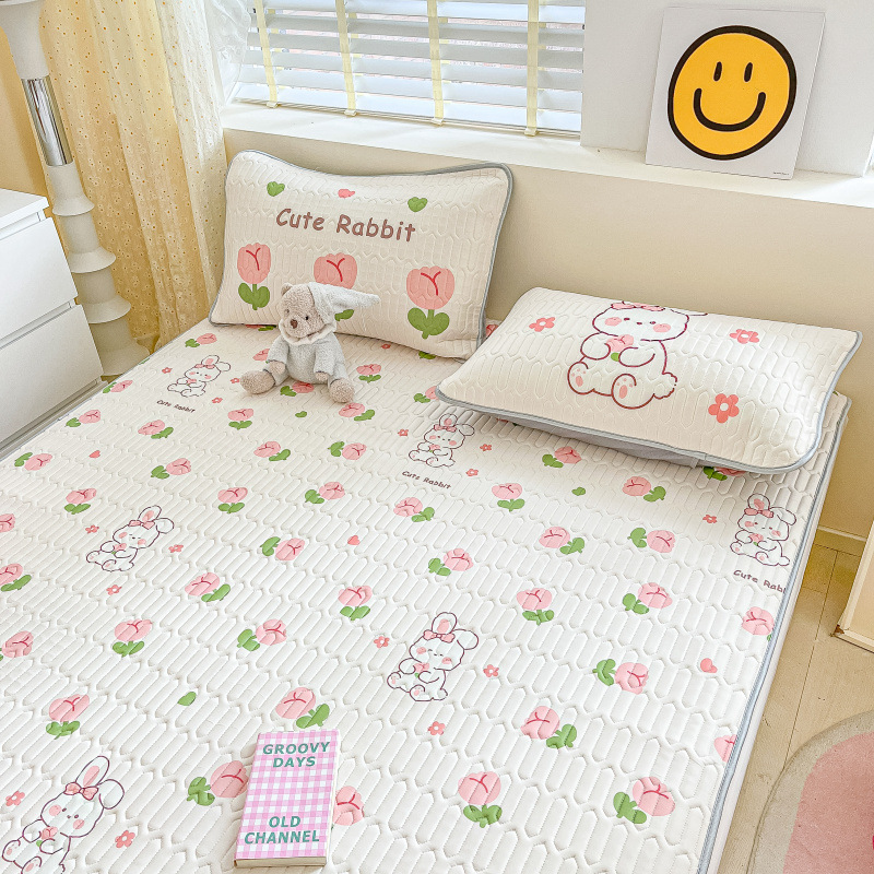 Three-piece summer cartoon latex mat B101 01