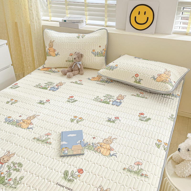 Three-piece summer cartoon latex mat B101